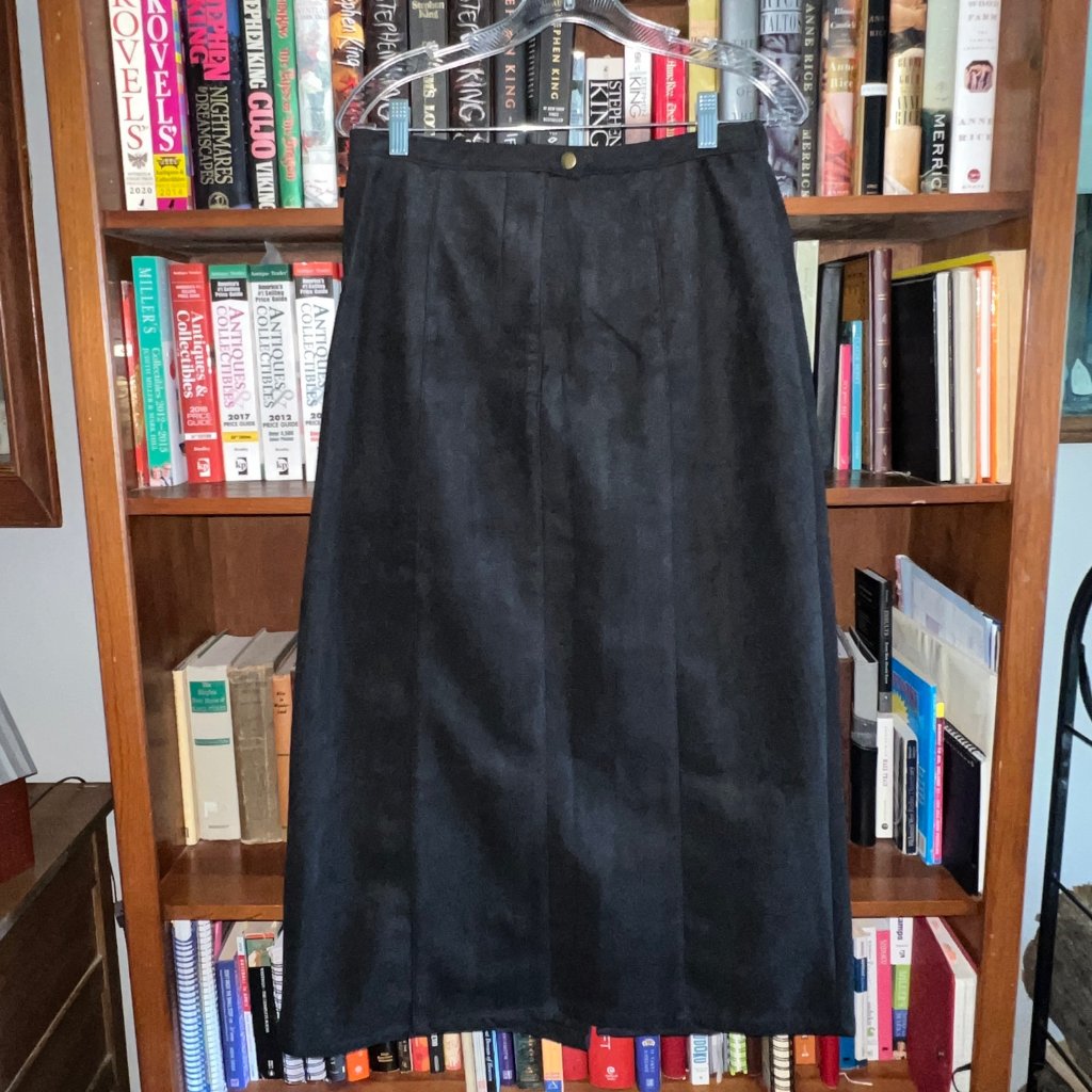 Denim & Co. Long Straight Skirt, Black Faux Suede, Size Medium, Ln
